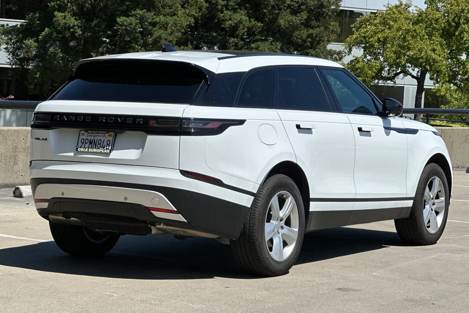 2025 Land Rover Range Rover Velar S photo 4