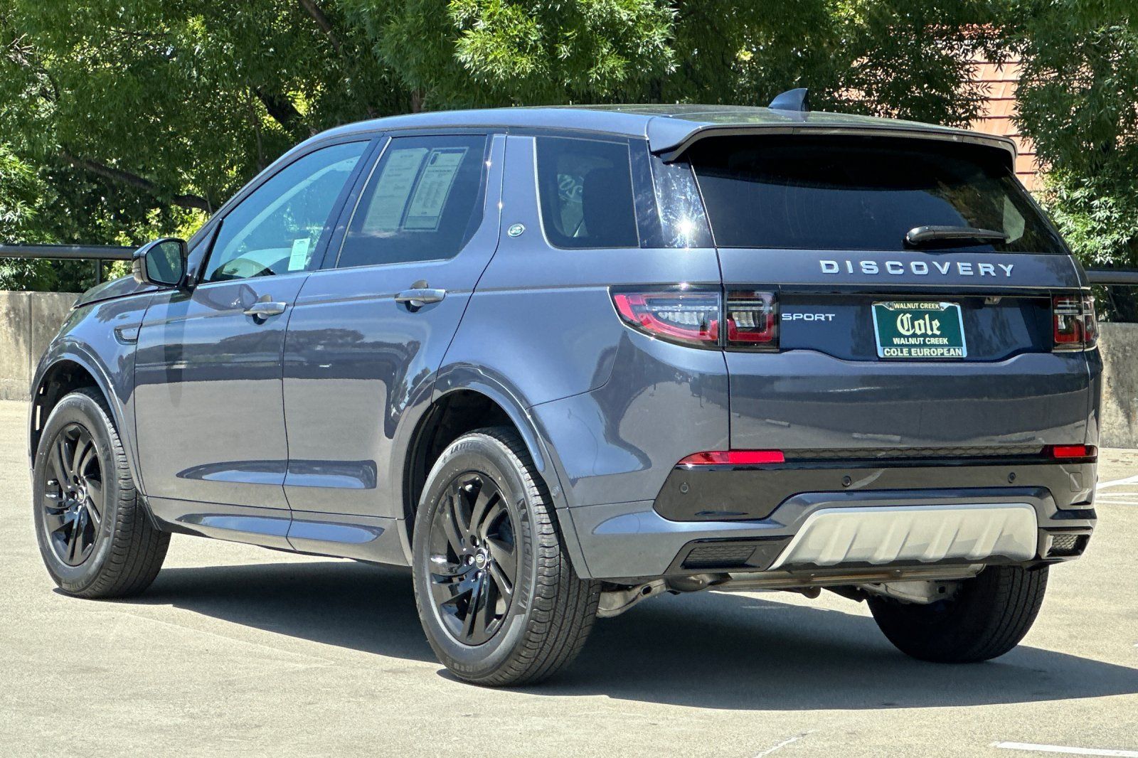 2024 Land Rover Discovery Sport S photo 2