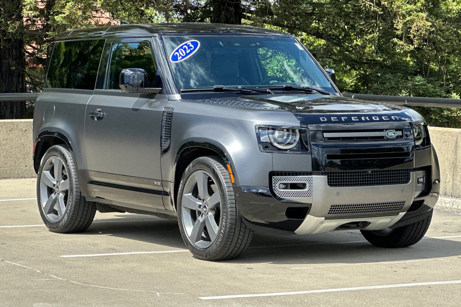 2023 Land Rover Defender 90 Carpathian Edition photo 6