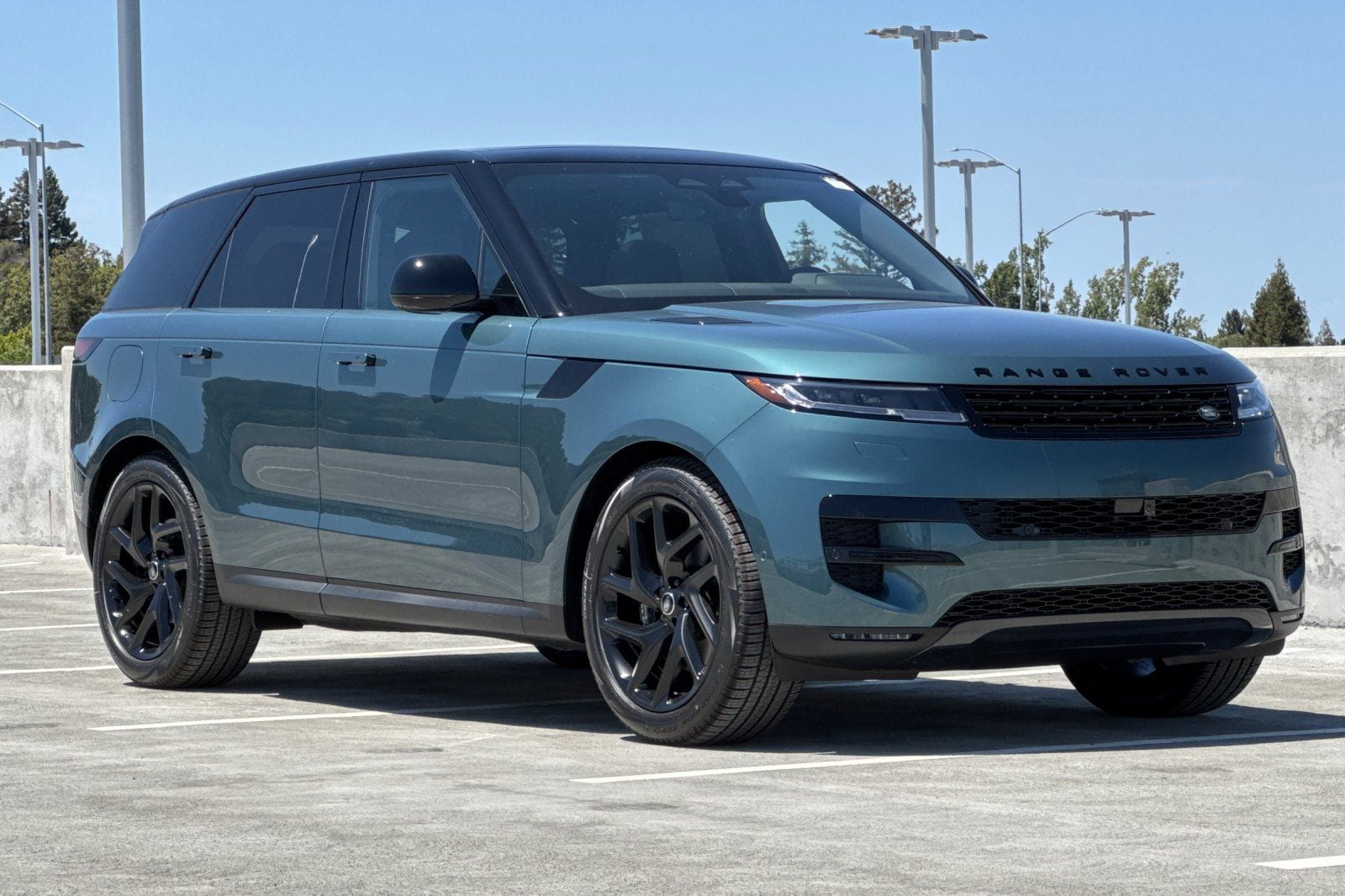 2025 Land Rover Range Rover Sport SE photo 6