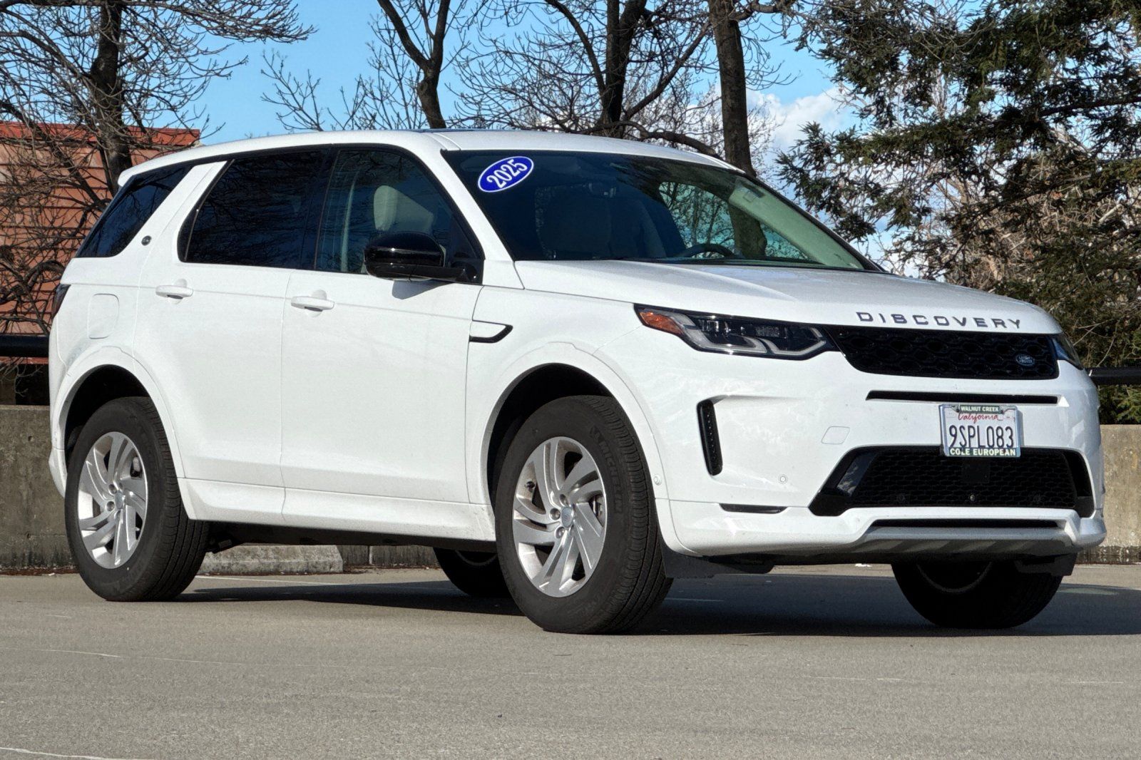 2025 Land Rover Discovery Sport S photo 6