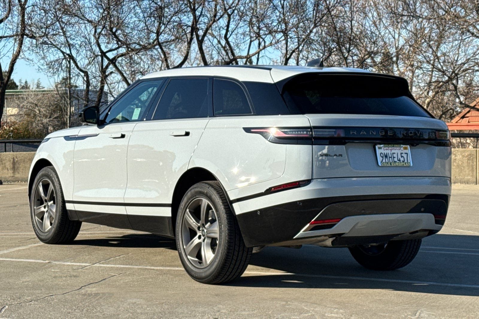 2024 Land Rover Range Rover Velar Dynamic SE photo 2