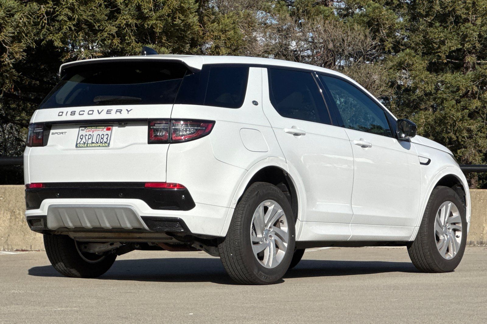 2025 Land Rover Discovery Sport S photo 4
