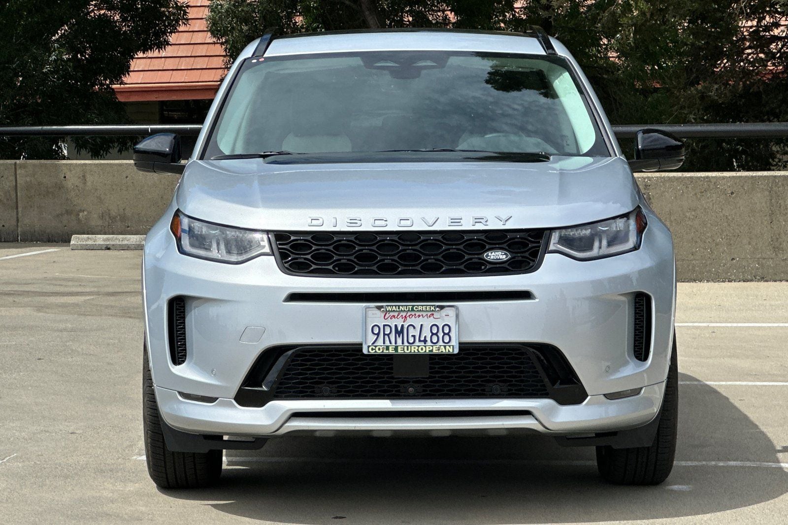 2024 Land Rover Discovery Sport S photo 3