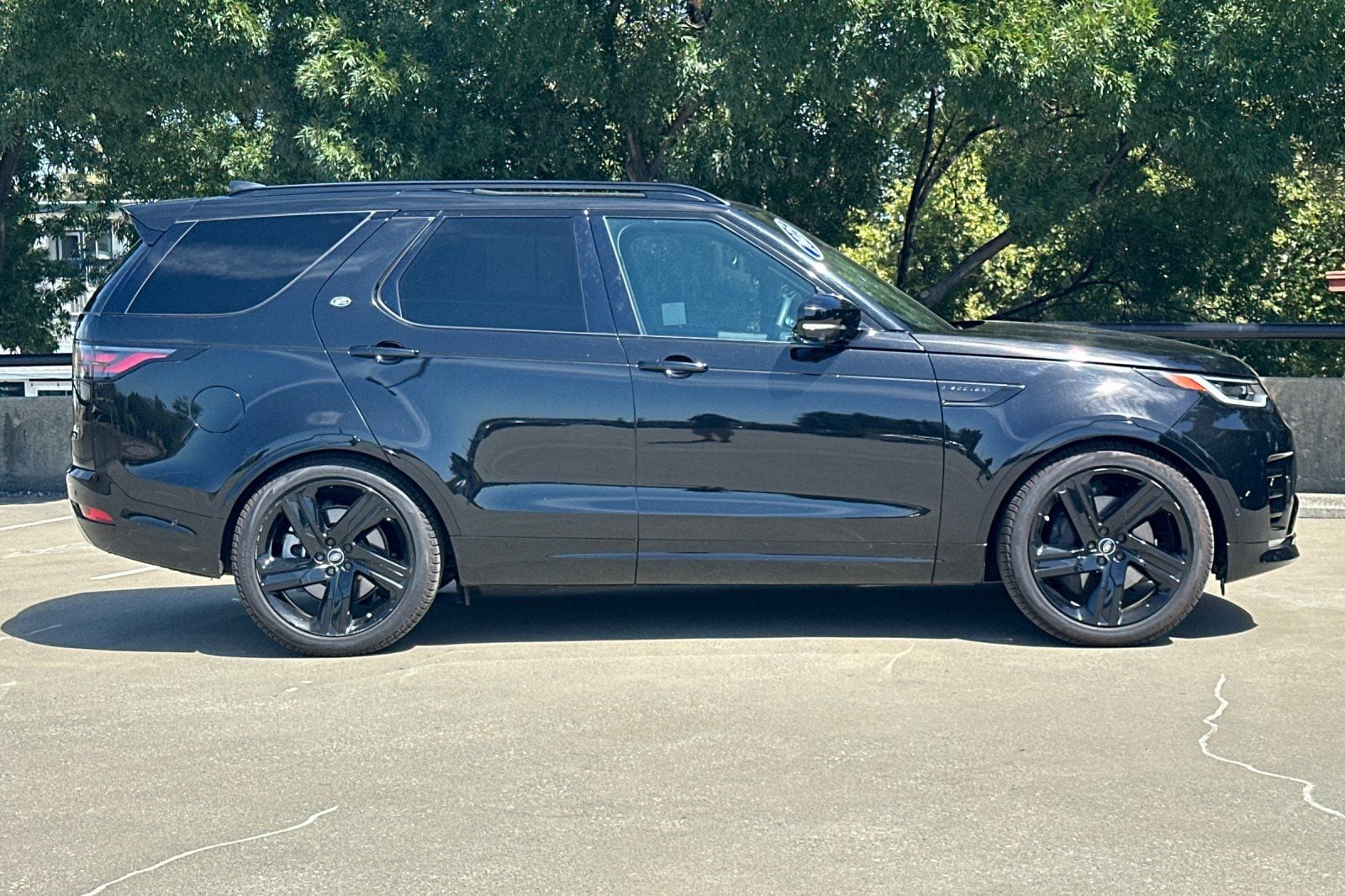 2025 Land Rover Discovery Dynamic SE - Photo 6