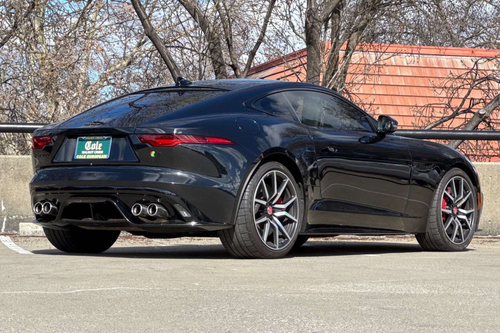 2022 Jaguar F-TYPE R photo 4