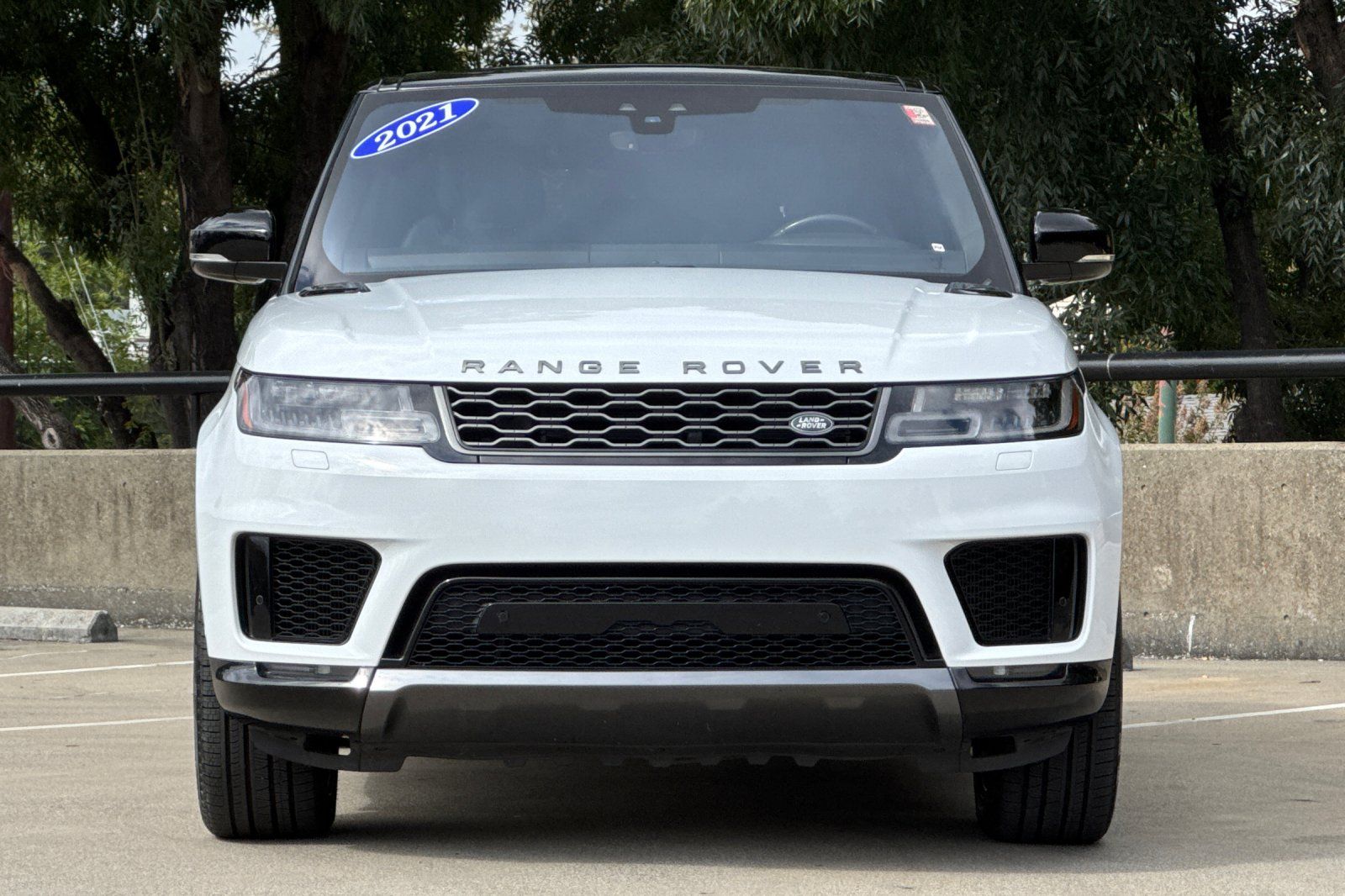 2021 Land Rover Range Rover Sport HSE Silver Edition photo 3