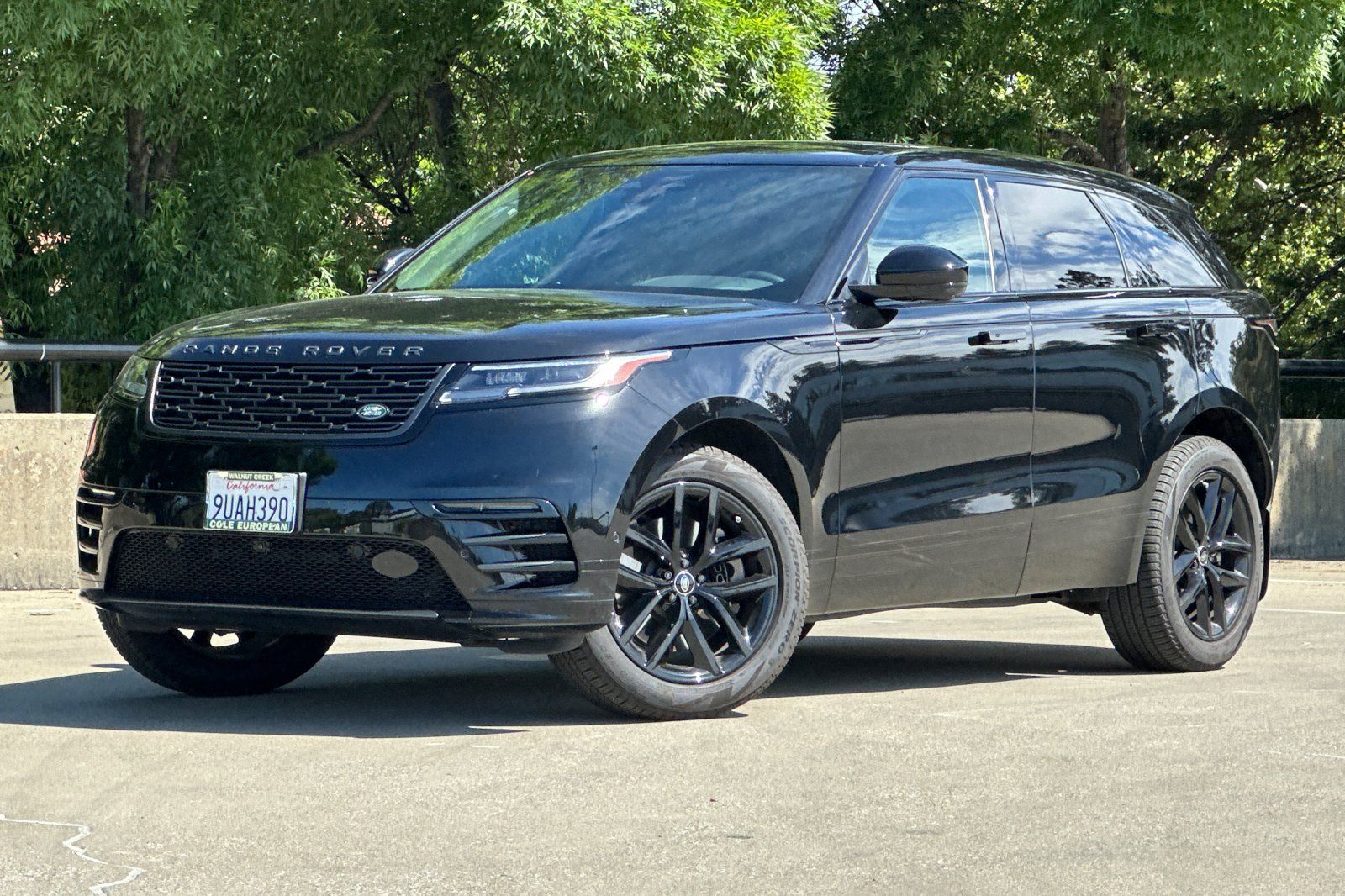 2026 Land Rover Range Rover Velar Dynamic SE photo 1