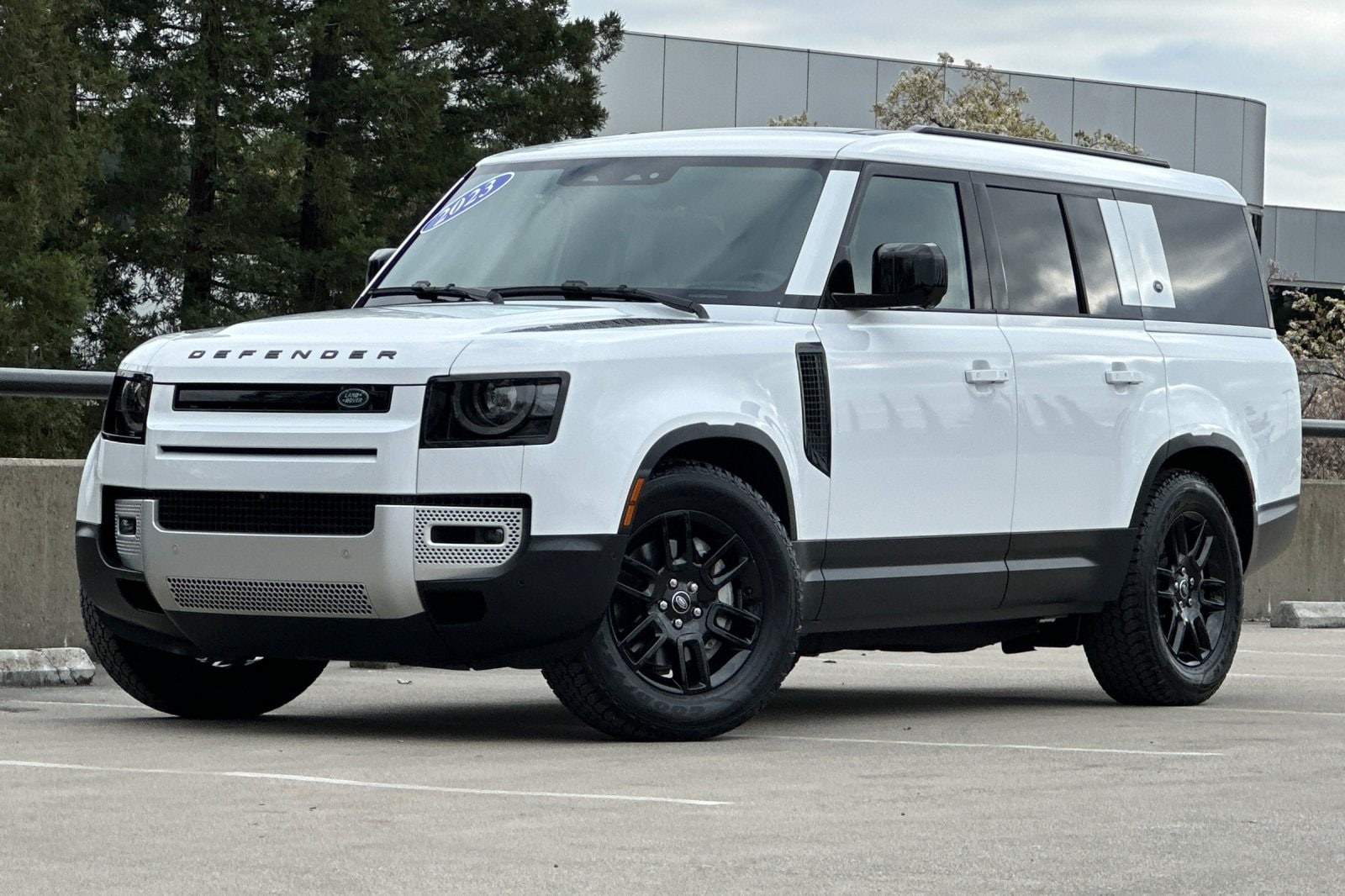 2023 Land Rover Defender