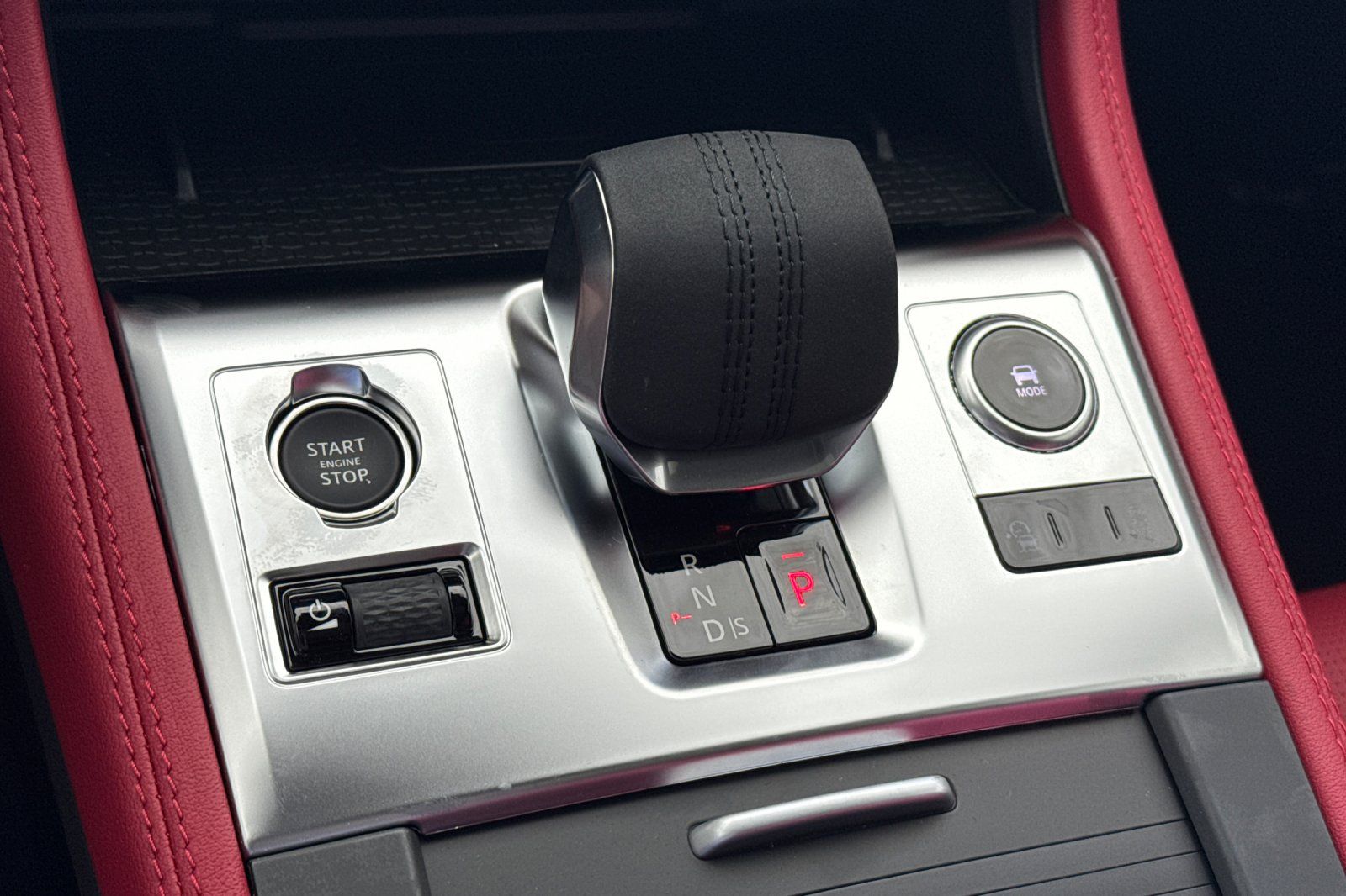 2026 Jaguar F-Pace R-Dynamic S - Photo 21
