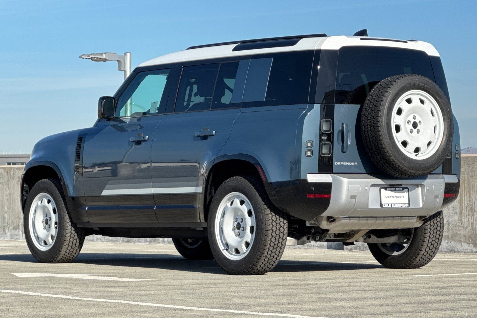 2026 Land Rover Defender 110 S photo 2