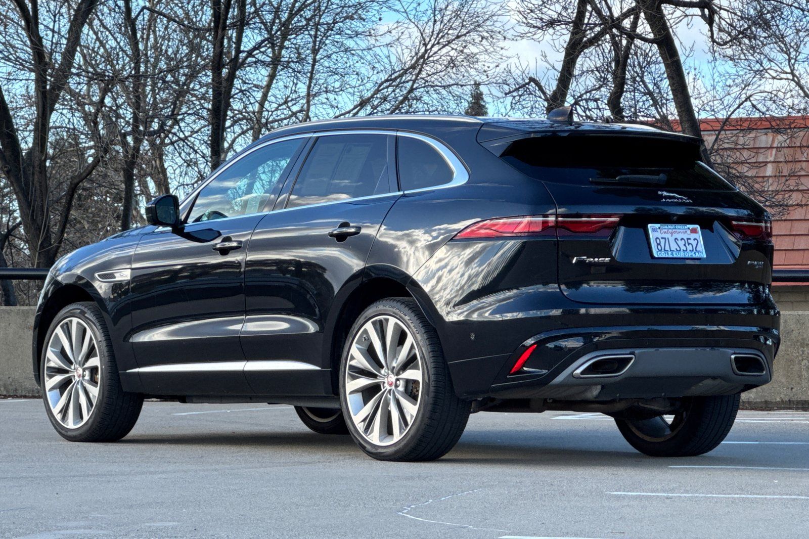 2021 Jaguar F-PACE P400 R-Dynamic S photo 2