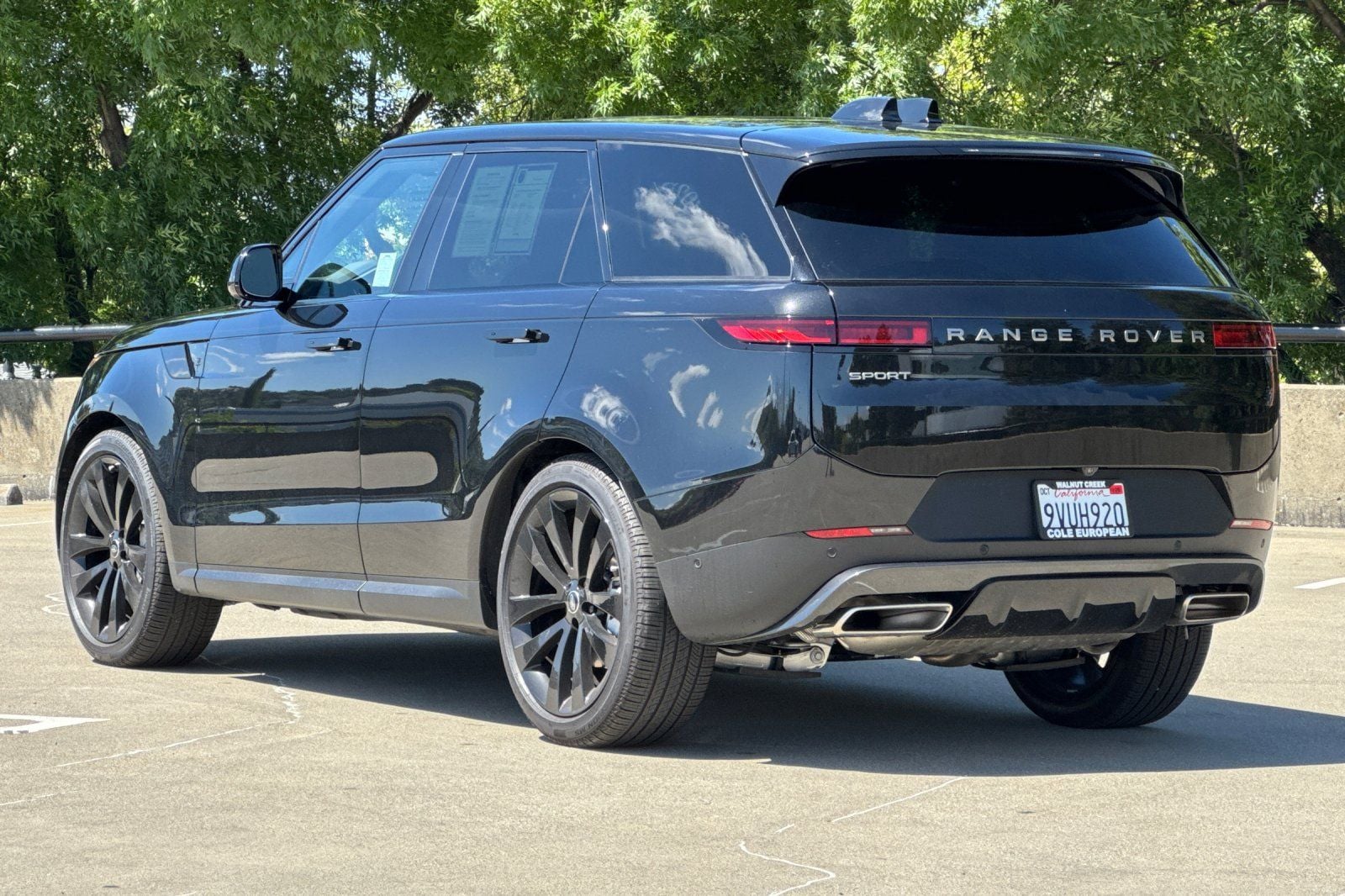 2025 Land Rover Range Rover Sport SE photo 2