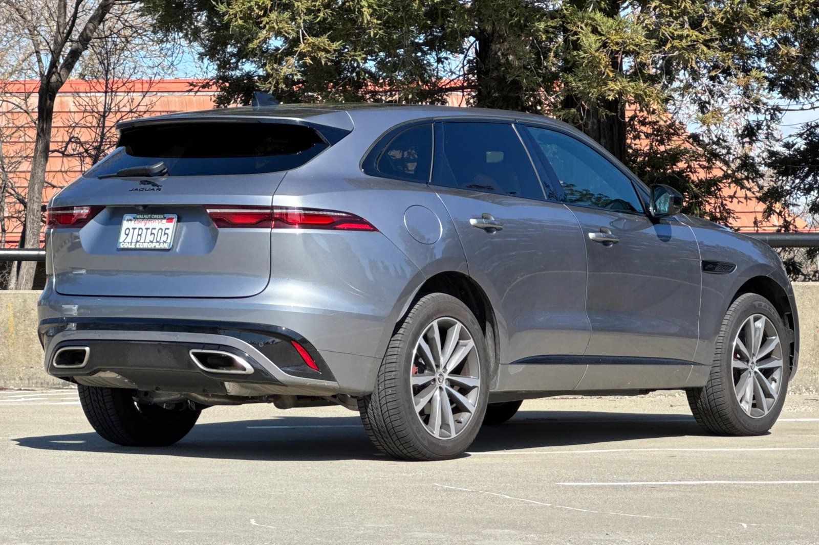 2025 Jaguar F-PACE P400 R-Dynamic S photo 4