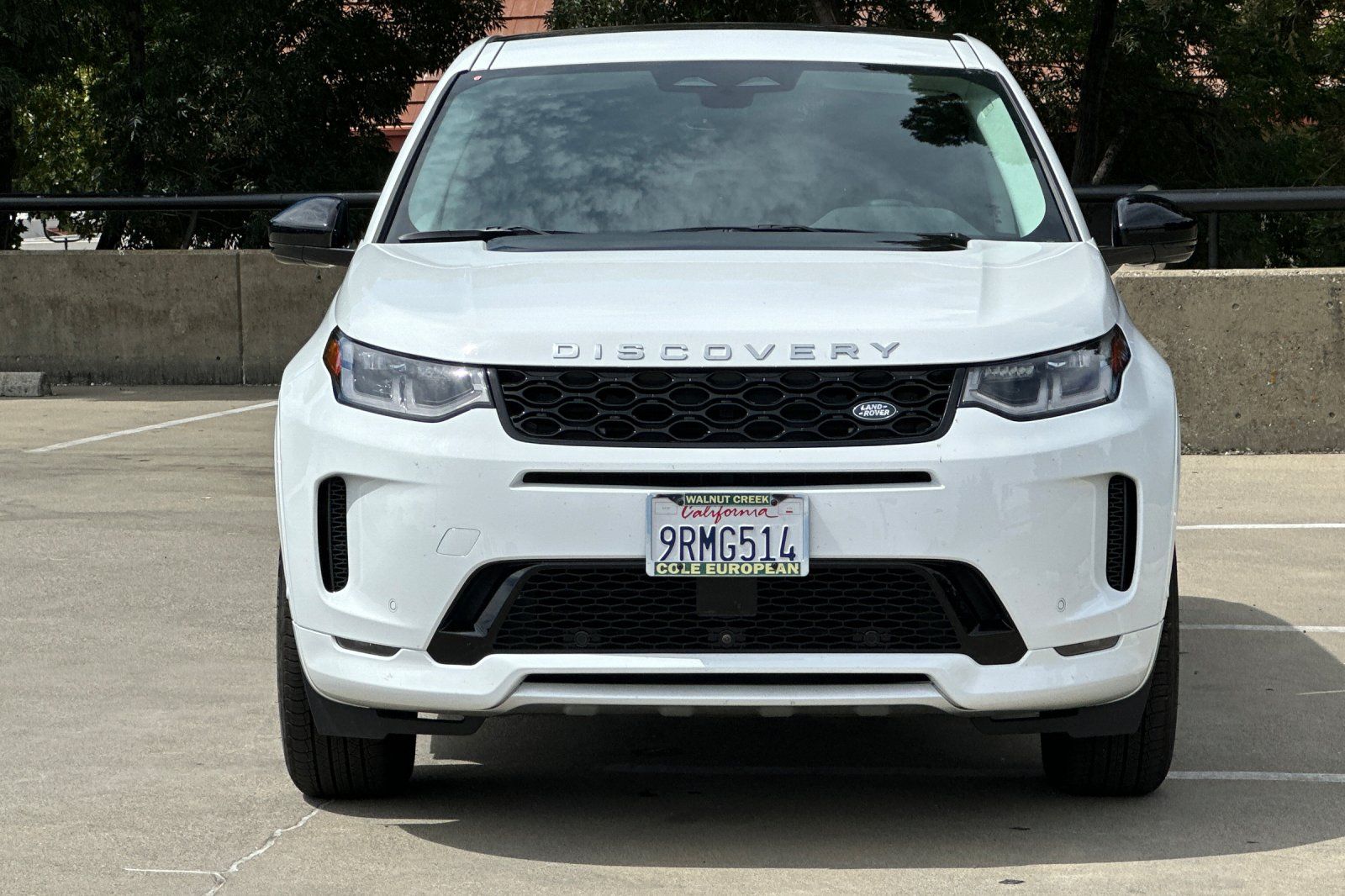 2024 Land Rover Discovery Sport S photo 3