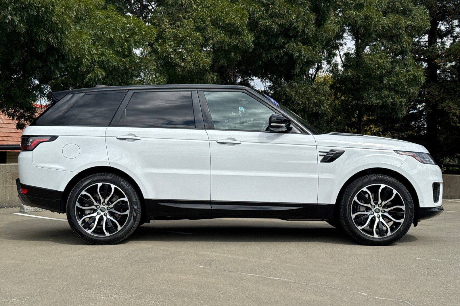2021 Land Rover Range Rover Sport HSE Silver Edition photo 5