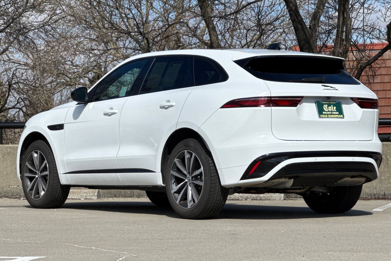 2025 Jaguar F-PACE P250 R-Dynamic S photo 2