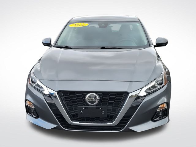 2022 Nissan Altima 2.5 Platinum photo 2