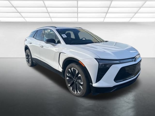 2024 Chevrolet Blazer EV RS photo 3