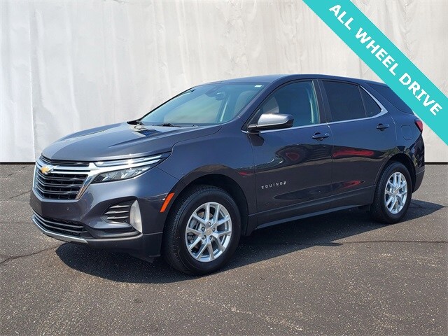 2022 Chevrolet Equinox LT photo 2