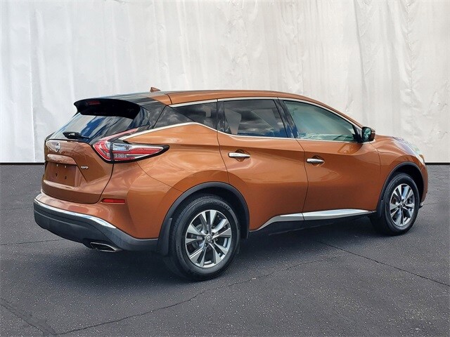 2015 Nissan Murano S photo 4