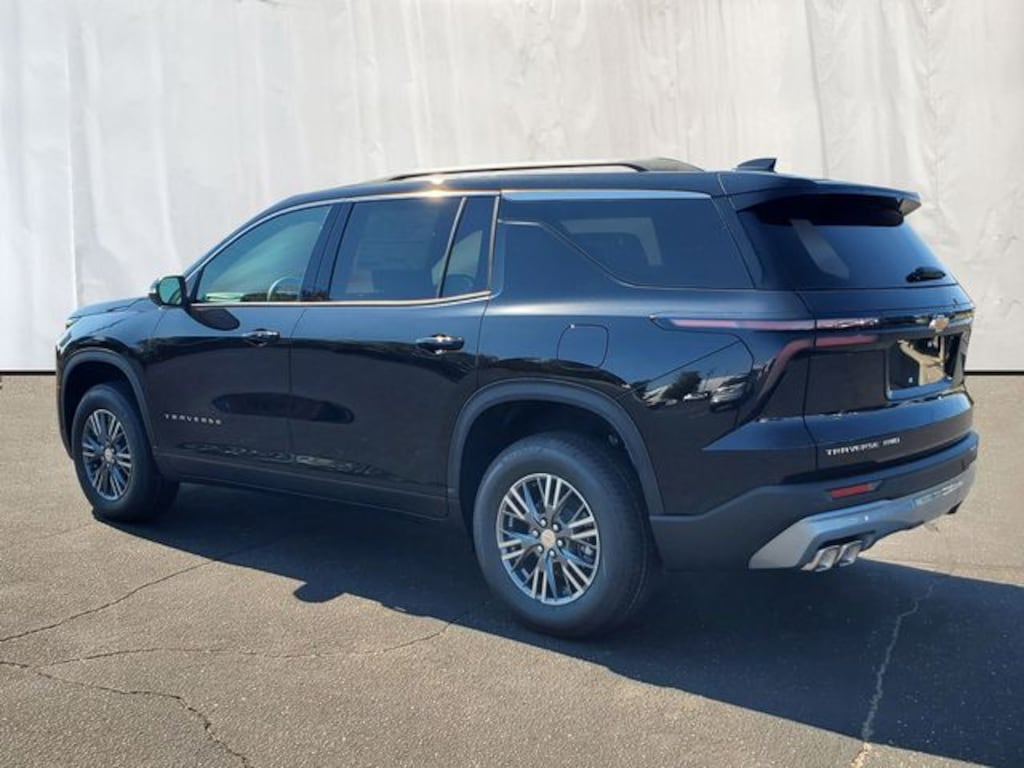 Used 2026 Chevrolet Traverse LT SUV