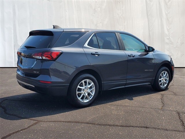 2022 Chevrolet Equinox LT photo 4