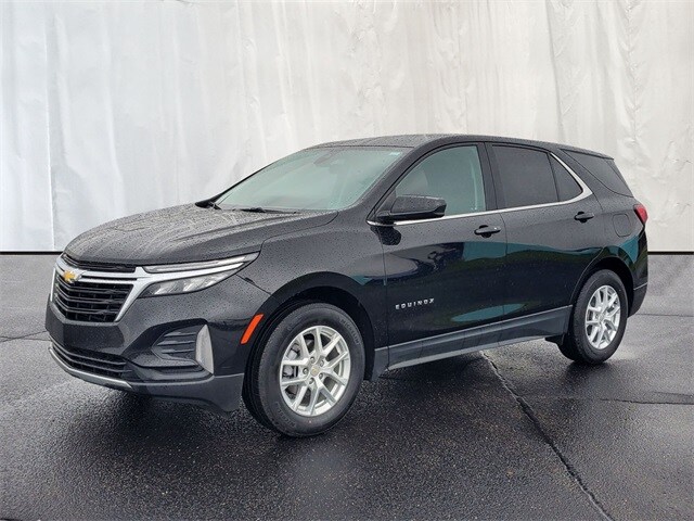 2022 Chevrolet Equinox LT photo 2