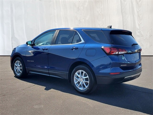 2023 Chevrolet Equinox photo 3