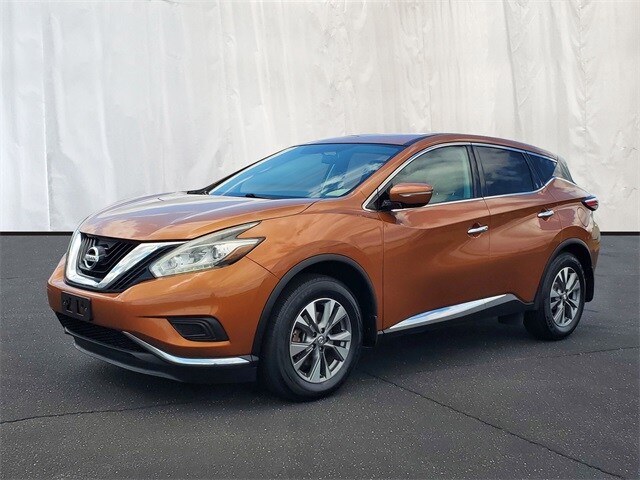 2015 Nissan Murano S photo 2