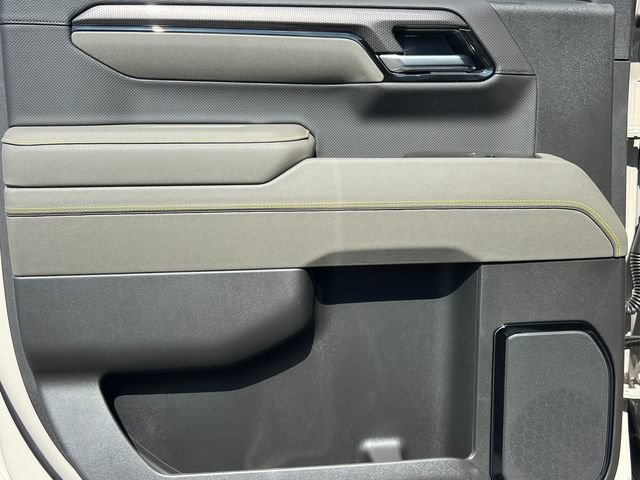 2026 Chevrolet Silverado 1500 ZR2 - Photo 37
