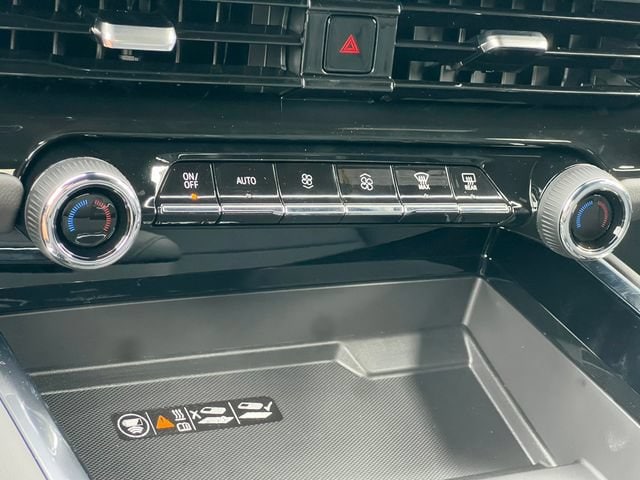 2026 Chevrolet Suburban LT - Photo 29