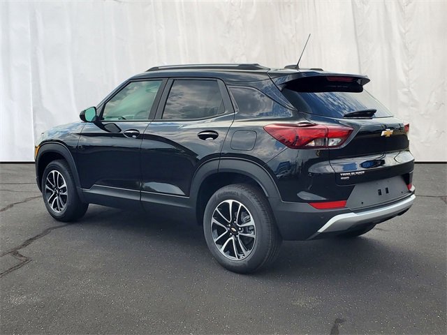 2026 Chevrolet Trailblazer LT photo 3