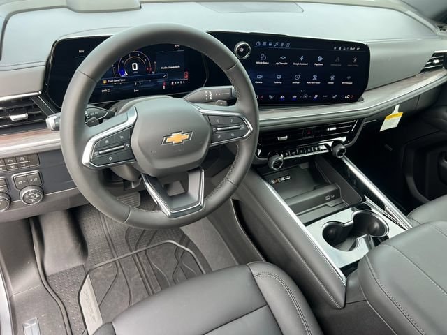2026 Chevrolet Suburban LT - Photo 14