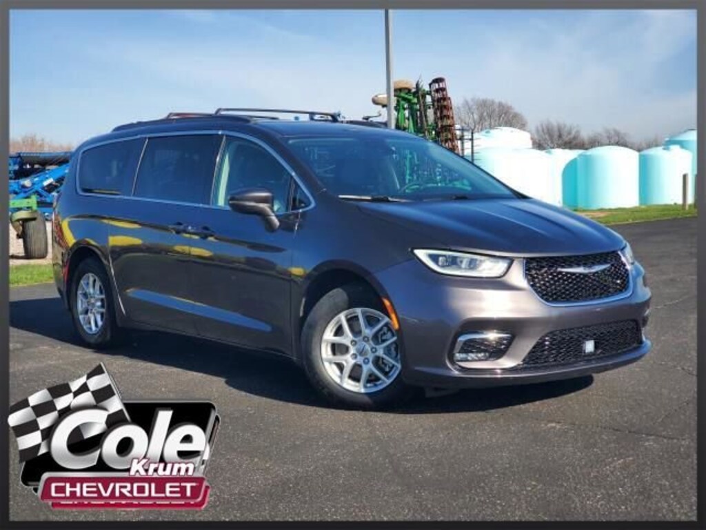 Used 2022 Chrysler Pacifica Touring L
