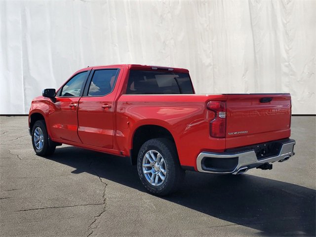 2025 Chevrolet Silverado 1500 LT photo 3
