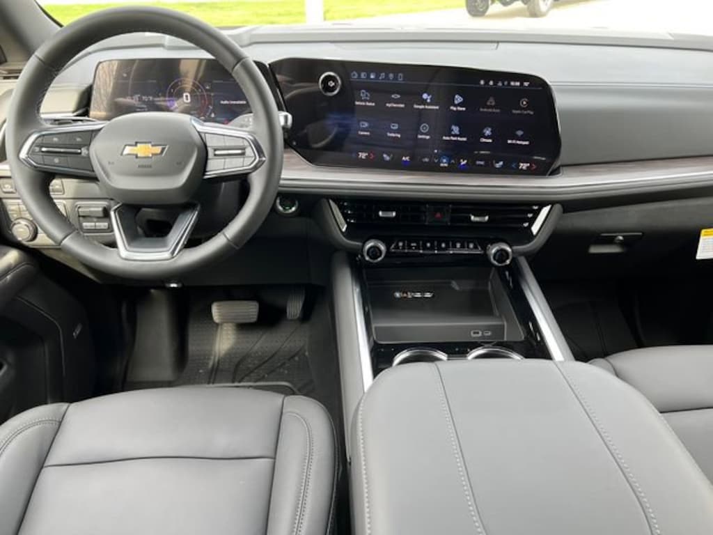 New 2026 Chevrolet Suburban LT SUV