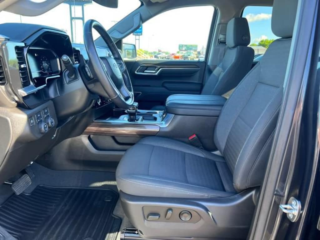 Used 2023 Chevrolet Silverado 1500 RST Truck