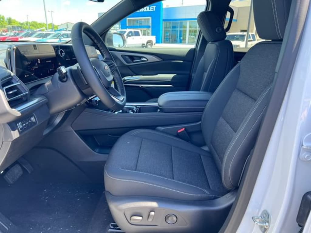 New 2026 Chevrolet Traverse LT SUV