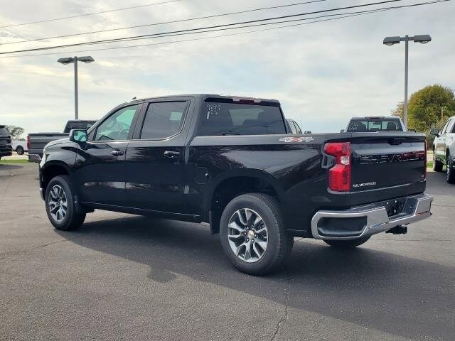 2026 Chevrolet Silverado 1500 LT photo 3