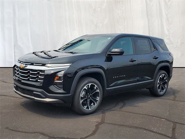 2026 Chevrolet Equinox LT photo 2