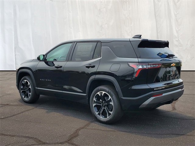 2026 Chevrolet Equinox LT photo 3