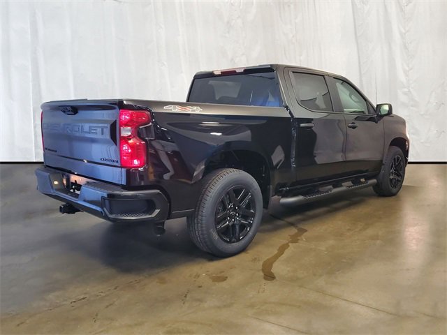 2025 Chevrolet Silverado 1500 Custom photo 4