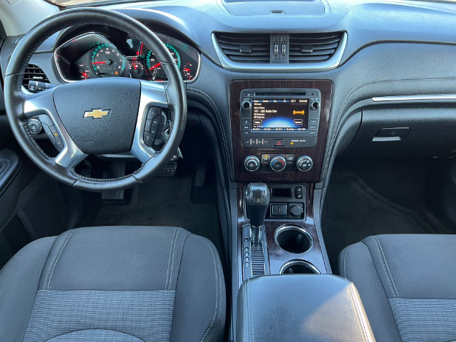 Used 2017 Chevrolet Traverse 1LT with VIN 1GNKRGKD4HJ172553 for sale in Schoolcraft, MI