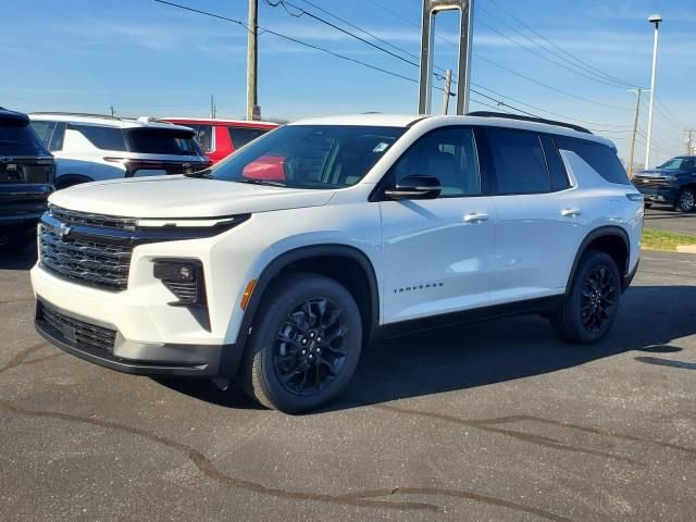 2026 Chevrolet Traverse photo 2