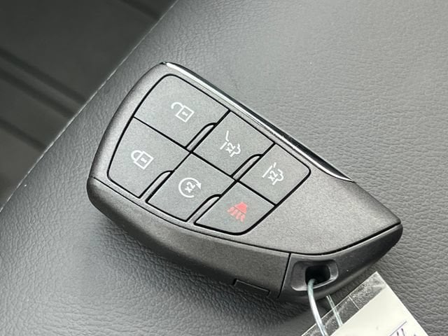 2026 Chevrolet Suburban LT - Photo 33