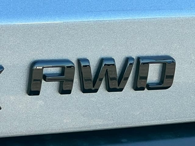 2026 Chevrolet Equinox LT - Photo 6