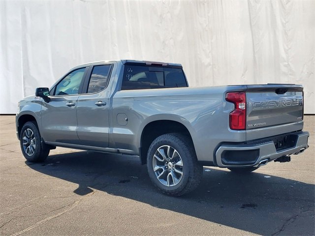 2026 Chevrolet Silverado 1500 RST photo 3