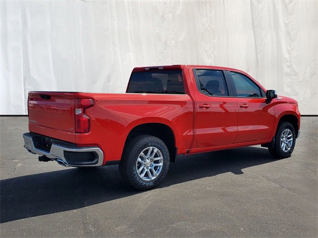 2025 Chevrolet Silverado 1500 LT photo 4