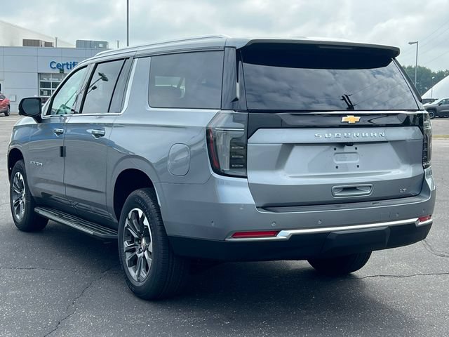 2026 Chevrolet Suburban LT - Photo 10